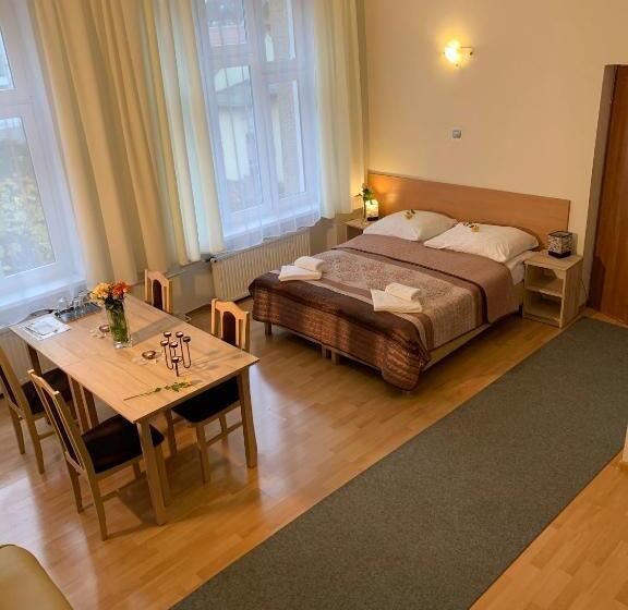 إستوديو قياسى, Ow Meduza I Biala Mewa