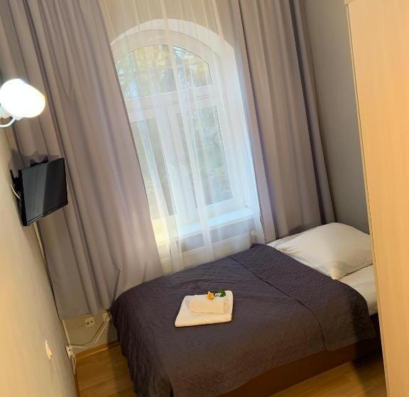 غرفة قياسية فردية, Ow Meduza I Biala Mewa