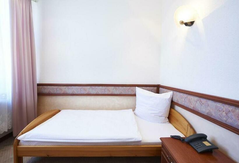 스탠다드 싱글 룸, Solidaris