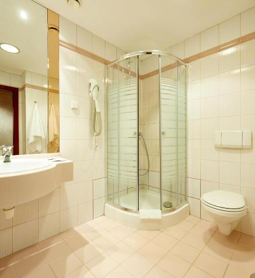 스탠다드 트리플 룸, Solidaris