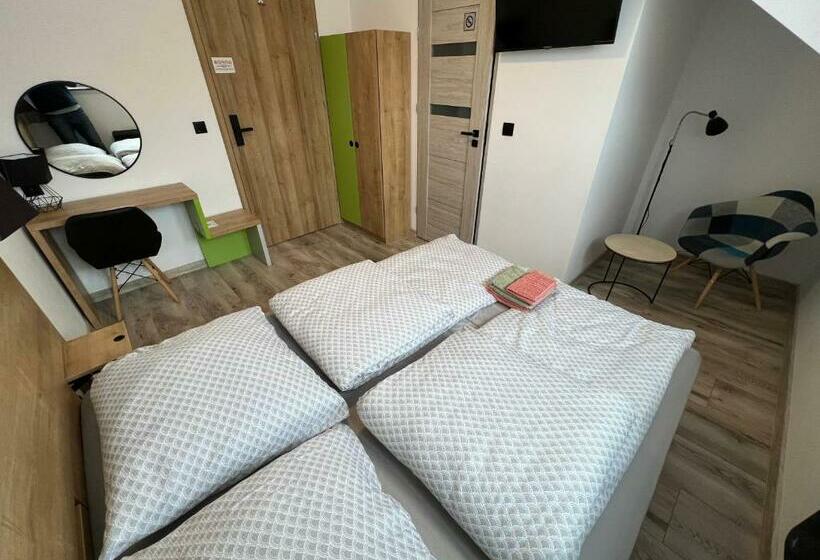 スタンダードルーム, Pod Gromadzyniem Resort