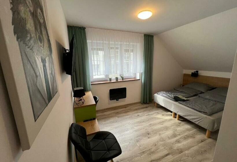 スタンダードルーム, Pod Gromadzyniem Resort