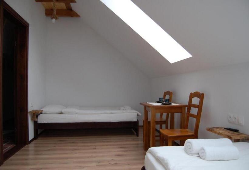 スタンダードルーム, Cisna Chata