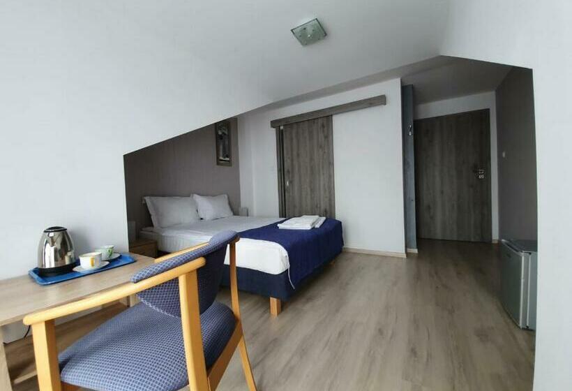 バルコニー付きデラックスルーム, Villa Mors