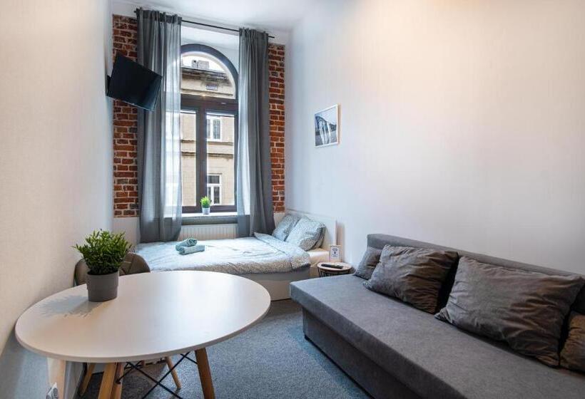 اتاق چهار تخته با دستشویی مشترک, Dream Aparts  Rewolucji 1905r