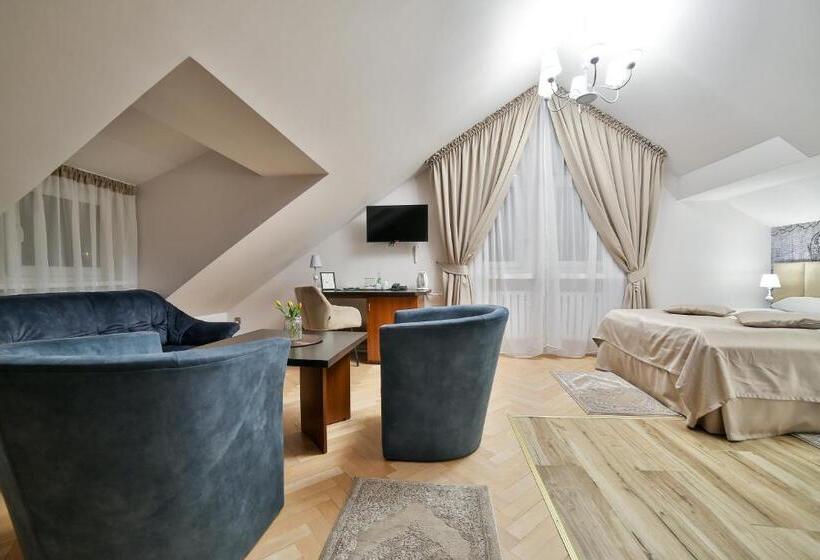 חדר דלוקס, Wiosna