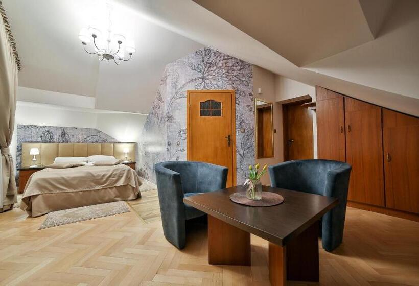 חדר דלוקס, Wiosna