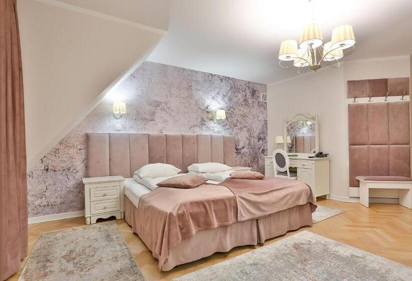 דירת שני חדרים, Wiosna