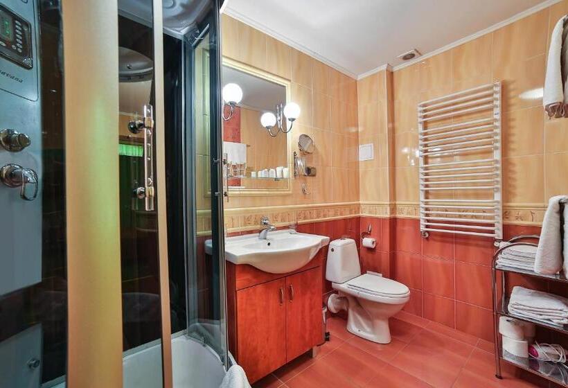 חדר דלוקס, Wiosna