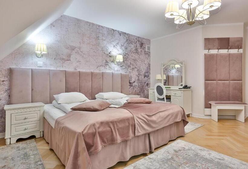 דירת שני חדרים, Wiosna