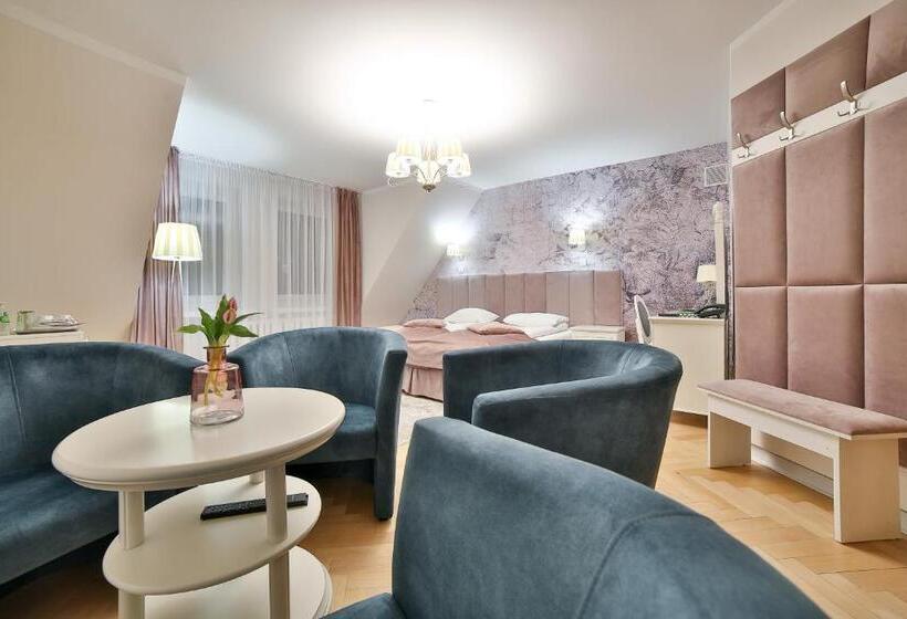 Апартаменты 2 Спальни, Wiosna