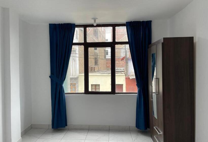 اتاق استاندارد با سرویس بهداشتی مشترک, Home Mariana