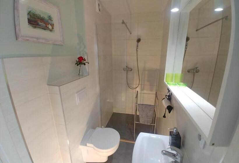 Номер Стандарт, Willa Axla Z Werandą Ogrodem I Parkingiem