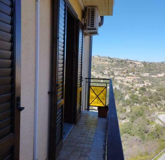 스탠다드 발코니 룸, Ferula Loft