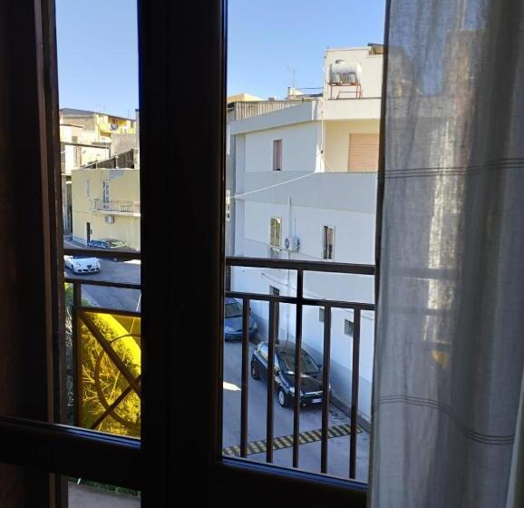 اتاق لوکس با بالکن, Ferula Loft