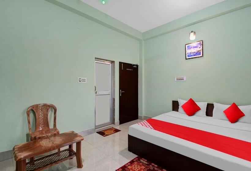 חדר קלאסי לשלושה, M Residency