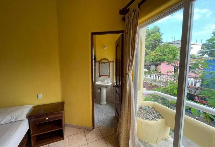 标准工作室, Huatulco Hermoso