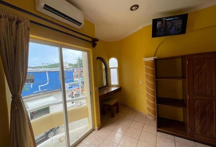 标准工作室, Huatulco Hermoso