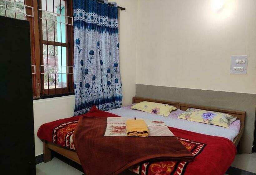 이코노미 룸, Shree Guest House