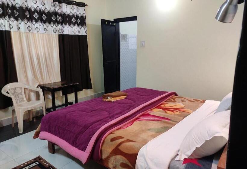 스탠다드 룸, Shree Guest House