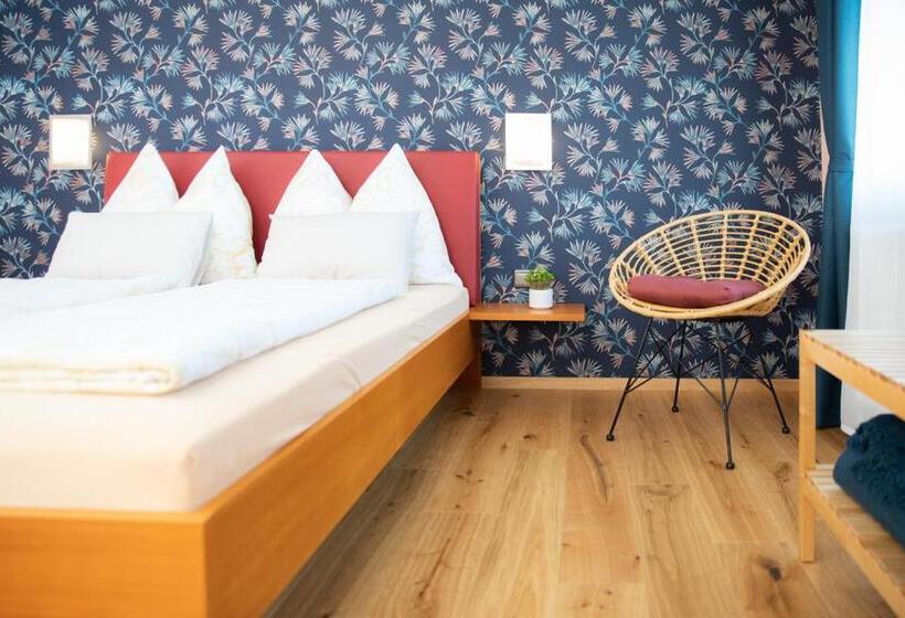 חדר סטנדרט, Restaurant Hotel Schrott