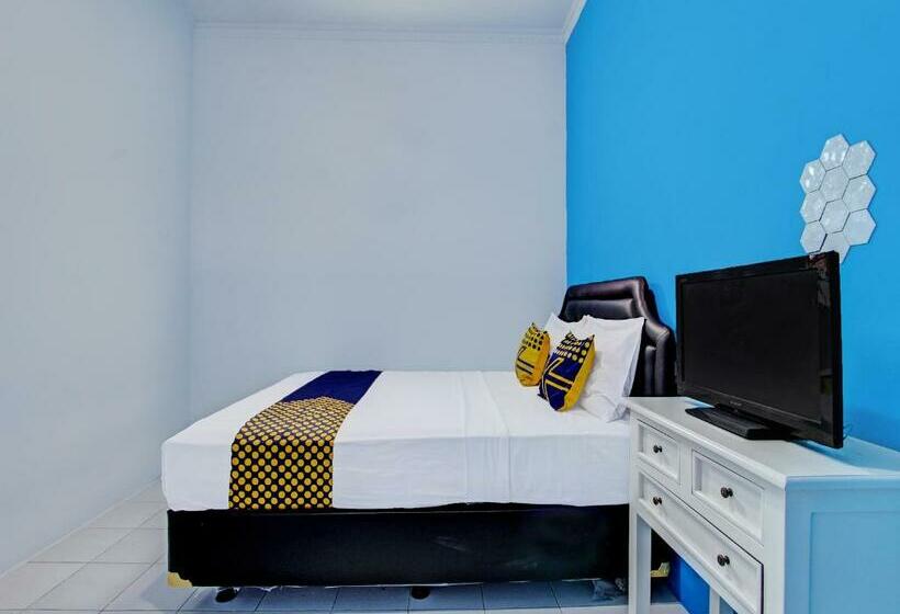 经济房, Spot On 92179 Latinos House