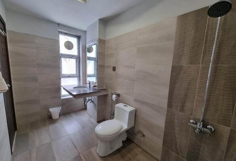 اتاق لوکس, Grand Hotel Quetta