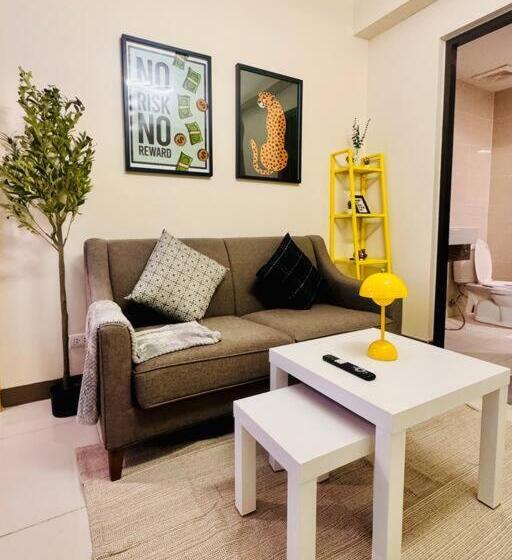 プールの見える１ベッドルームアパートメント, One Uptown Residences Bgc