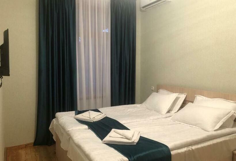 اتاق استاندارد, Cozy House