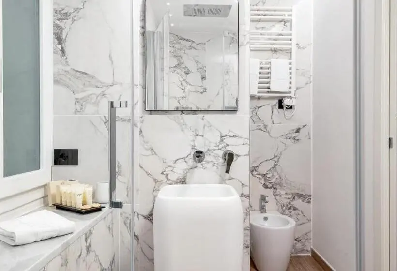 اتاق لوکس, Nelli Rooms Via Biassa