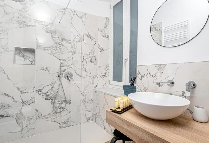 اتاق استاندارد, Nelli Rooms Via Biassa