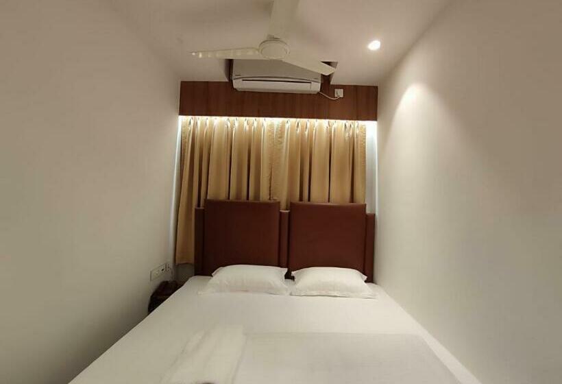 חדר אקונומי, Staymaker Hotel Mohan Palace