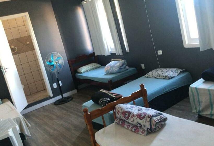 חדר סטנדרט לארבעה, Pousada Economica