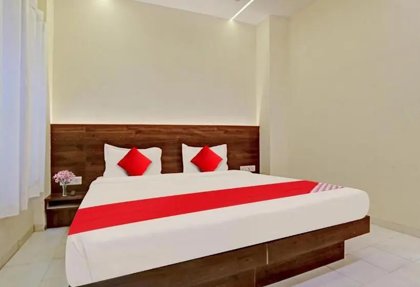 اتاق کلاسیک سه تخته, Fabhotel Desire
