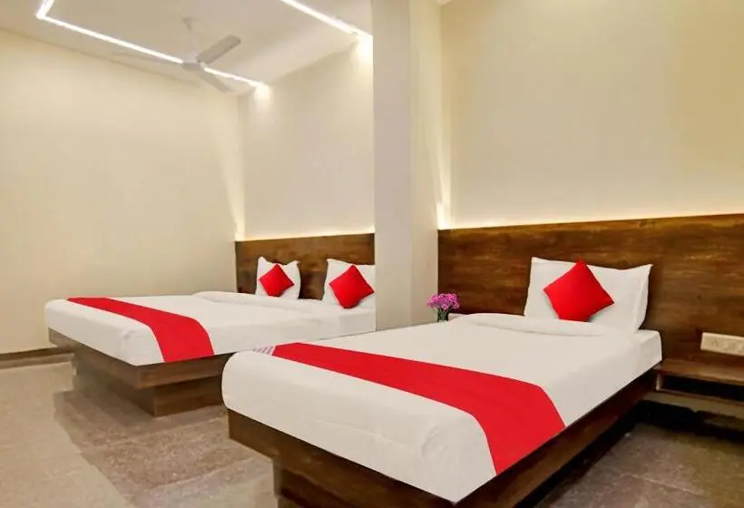 اتاق کلاسیک سه تخته, Fabhotel Desire