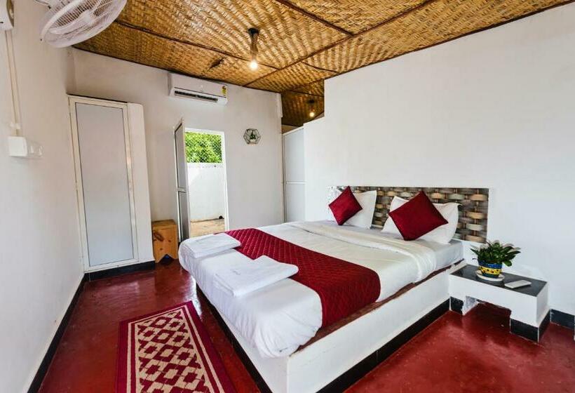 스탠다드 룸 풀장 전망, La Paulo S Near Beach Resort