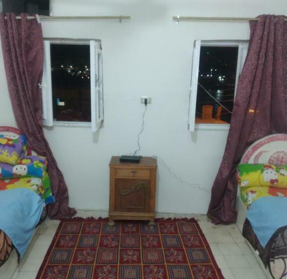 اتاق استاندارد, Hamada Guest House