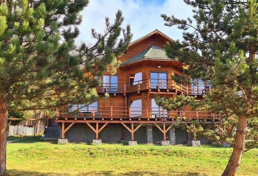 ویلای لوکس 1 خوابه, Lucky Rönk Vendégház