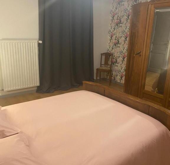 スタンダードルーム, La Chambre D Angèle