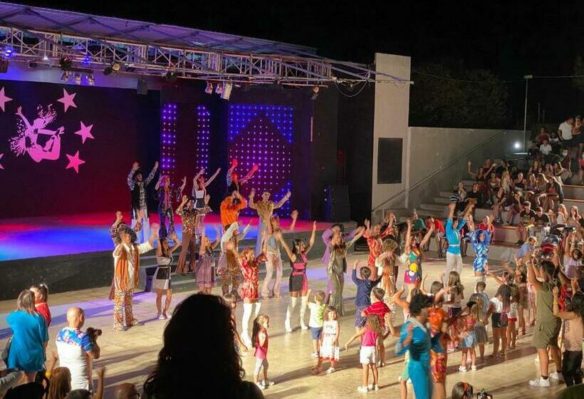 1间卧室的房子, Casavacanzekastalia Resort