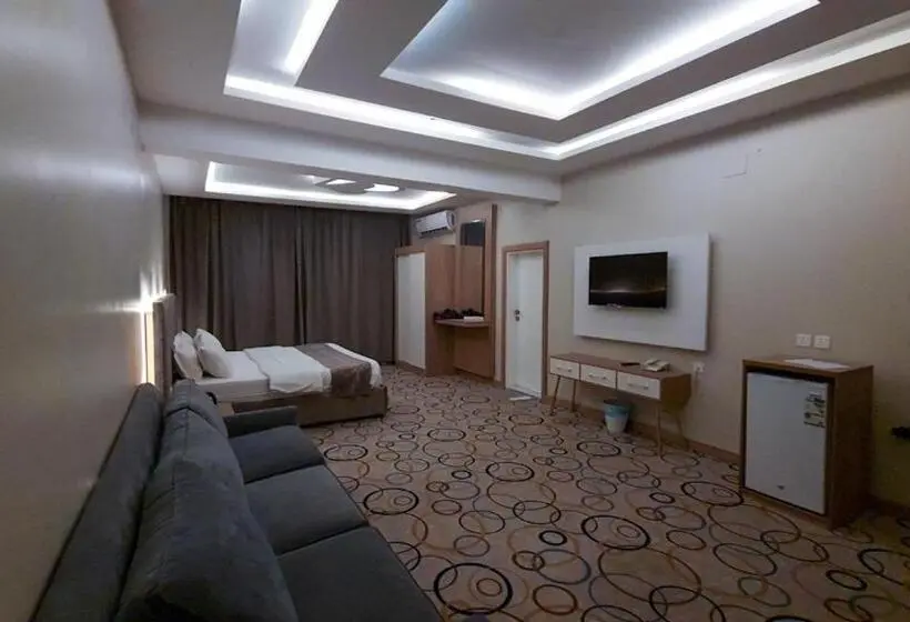 Deluxe-studio, Golden Alareen
