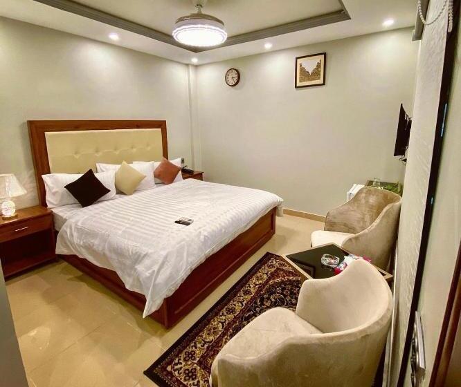 스탠다드 룸 킹사이즈 침대, Grand Luxury Hotel Multan