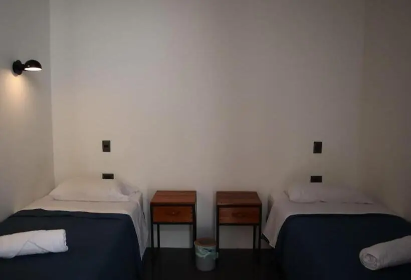 スタンダードルーム, Hostal Litoral