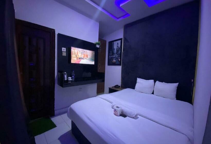 اتاق لوکس یک تخته, Palazzo Apartments