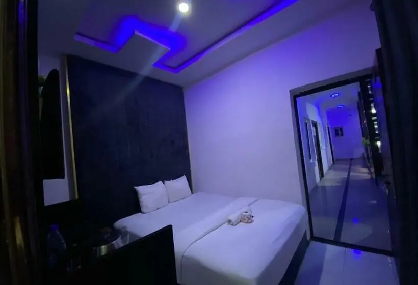 اتاق لوکس یک تخته, Palazzo Apartments