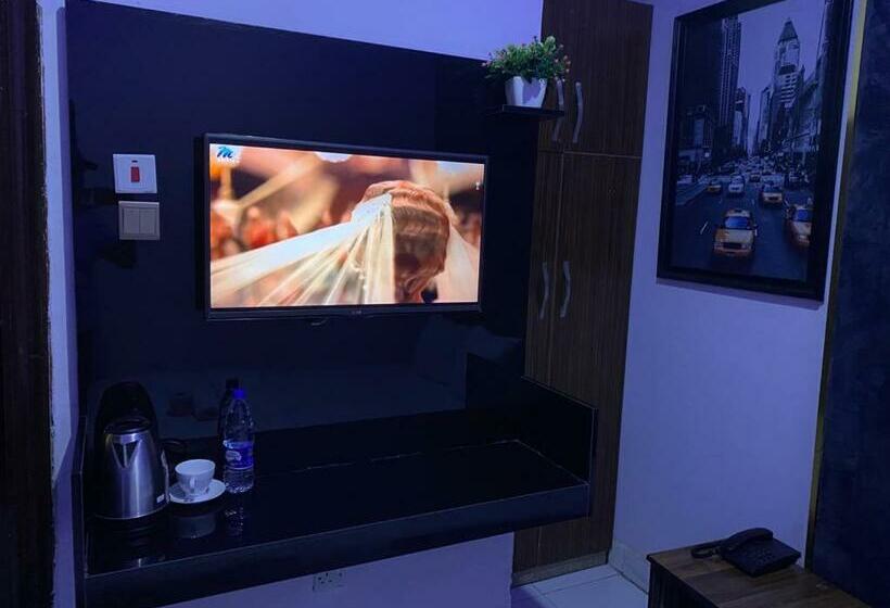 اتاق لوکس یک تخته, Palazzo Apartments