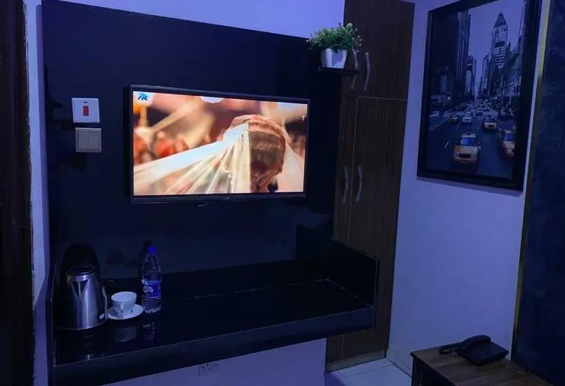 اتاق لوکس یک تخته, Palazzo Apartments