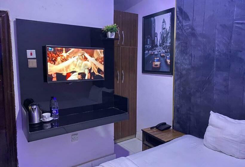 اتاق لوکس یک تخته, Palazzo Apartments