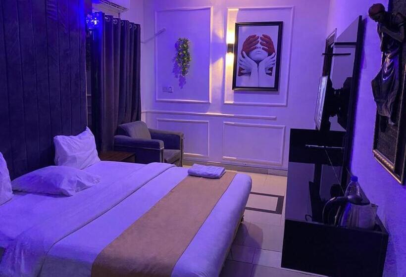 اتاق استاندارد, Palazzo Apartments