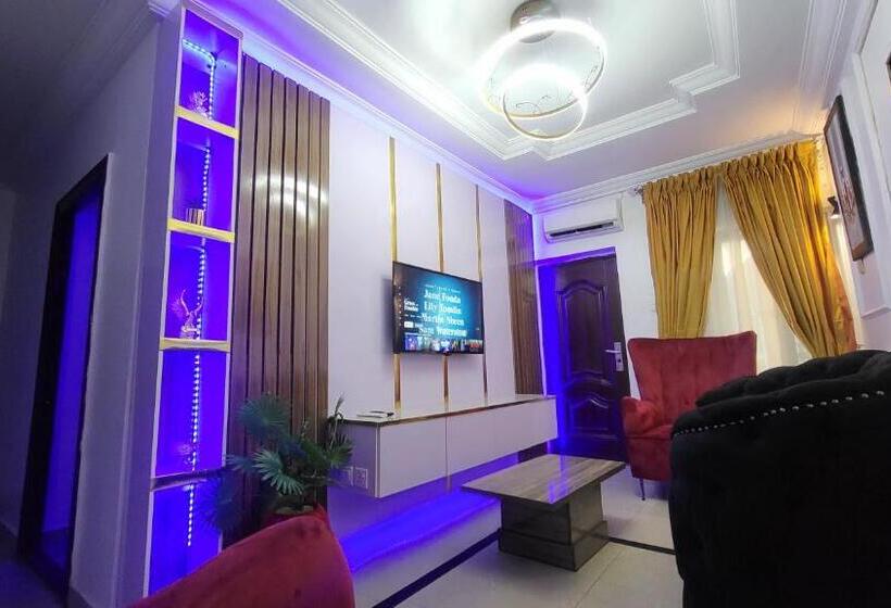 آپارتمان 1 خوابه با بالکن, Palazzo Apartments